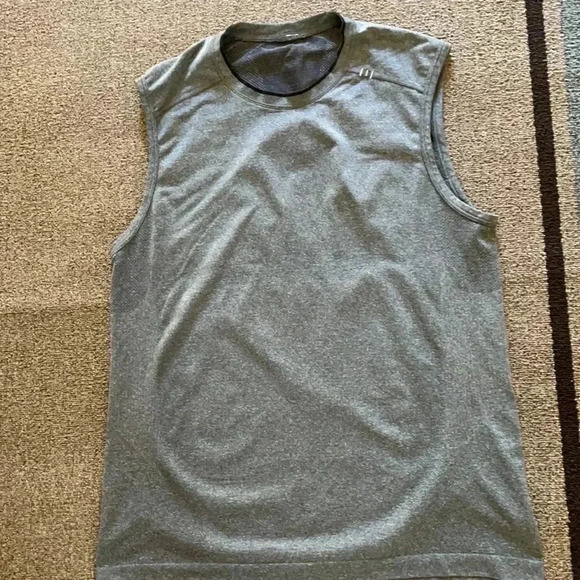Lululemon swift tech muscle tank - Picture 3 of 8